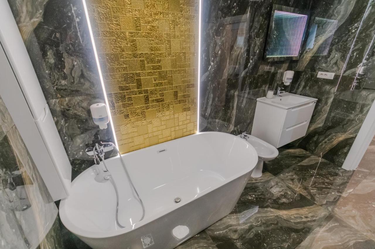 Penthouse Luxury Фэлтичени Экстерьер фото
